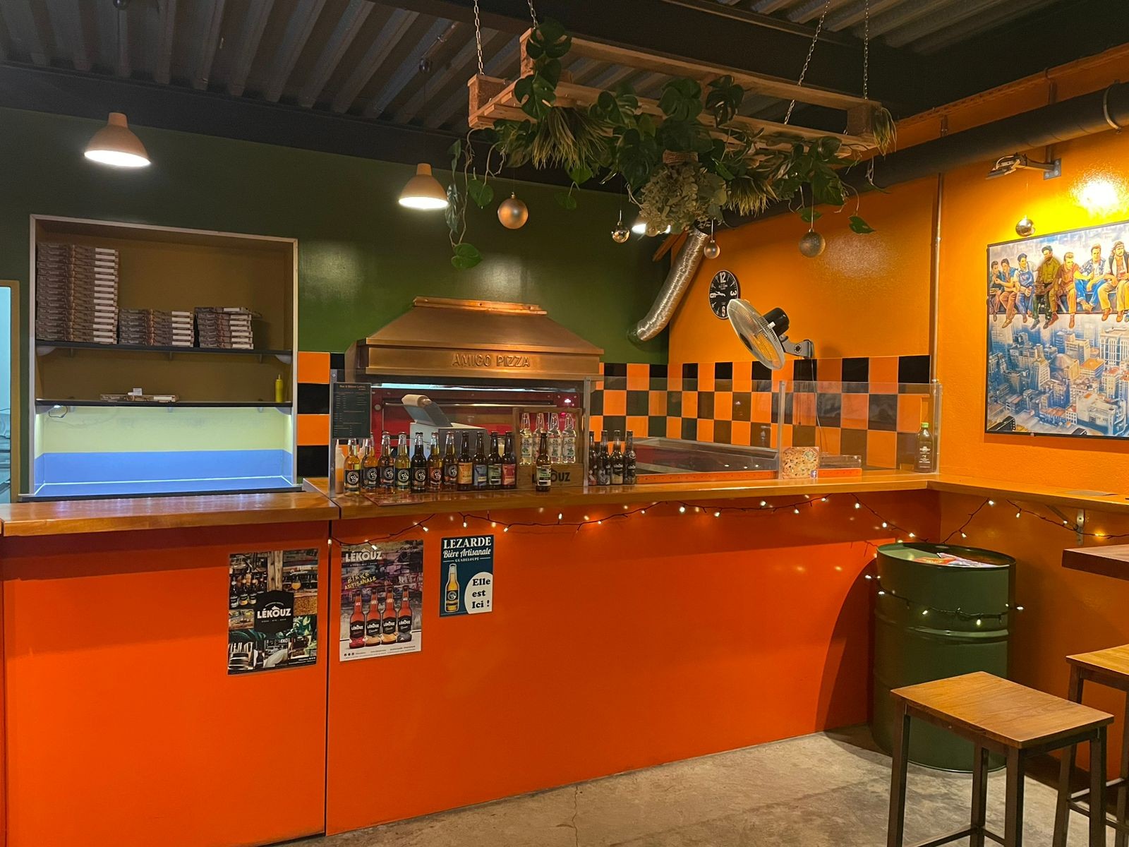 Intérieur Amigo Pizza — Colin, Petit-Bourg